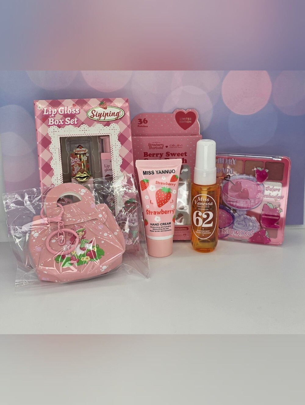 Pink Strawberry Makeup Set GS109 - Picture 2 of 4